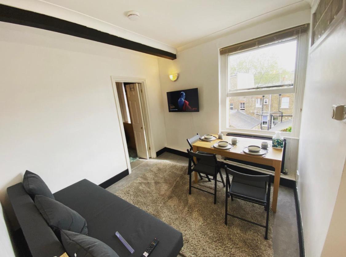 Complete 1 Bedroom Apartment With Wi-Fi, Kitchen, Tv In Heart Of Chiswick, London Eksteriør billede